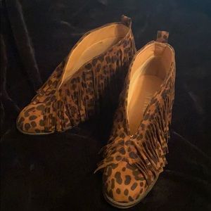 Mata Fringe Leopard Boots
